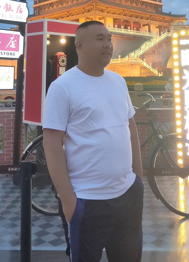 �����˾�׳��